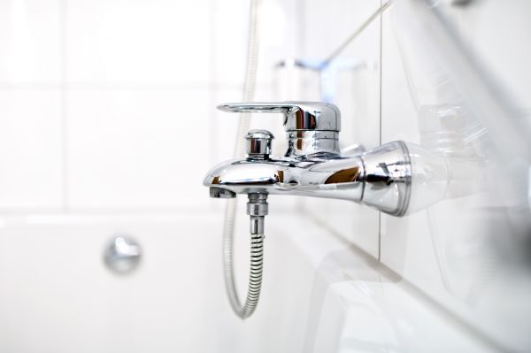 Cost of Shower Faucet Repair in Navarre