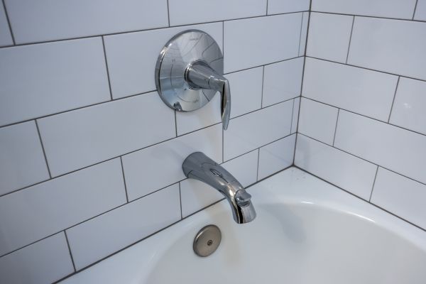 Cost of Tub Spout Replacement in Navarre