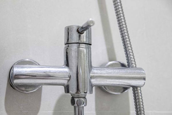 Cost of Shower Lever Repair in Navarre